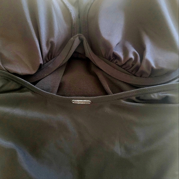 DKNY Black Ruffle Plunge Underwire Tummy Control 50 UPF One Piece Swimsuit NWT - Picture 7 of 7